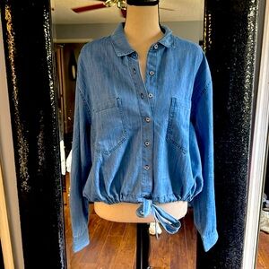 Nicole Miller Button-down denim shirt with drawstring waist 💙 Worn once